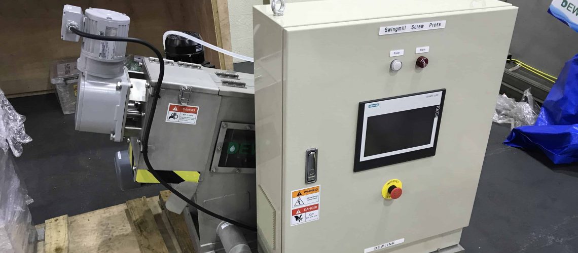 Mini sludge dewatering screw press